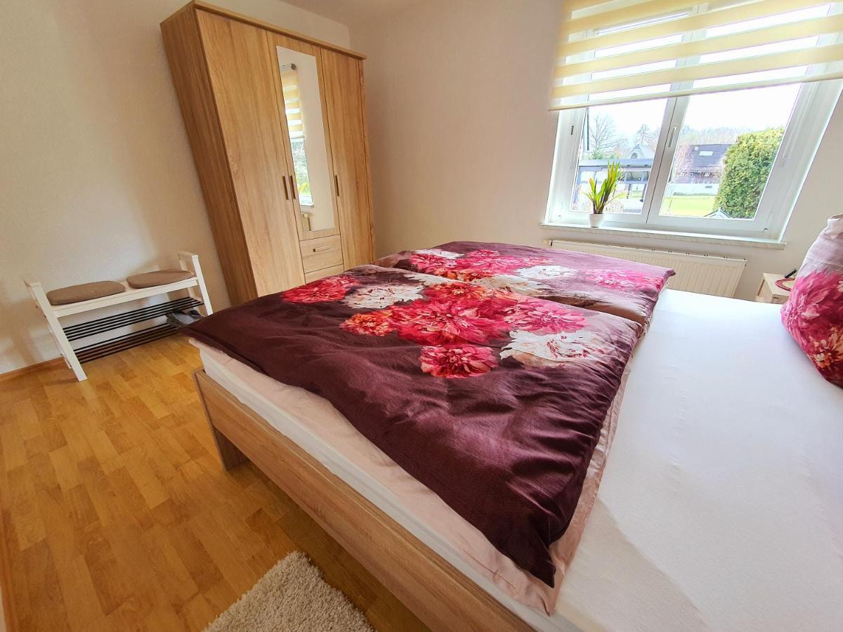 Ferienwohnung Reichenbrand Mit Stellplatz เคมนิตซ์ ภายนอก รูปภาพ